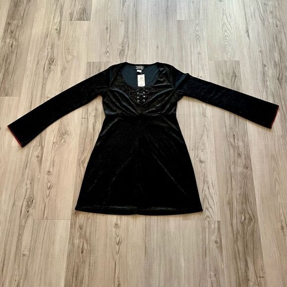 Vintage Y2K Tripp nyc crushed velvet dolly dress in black sz L bell sleeves NWT - Picture 5 of 16